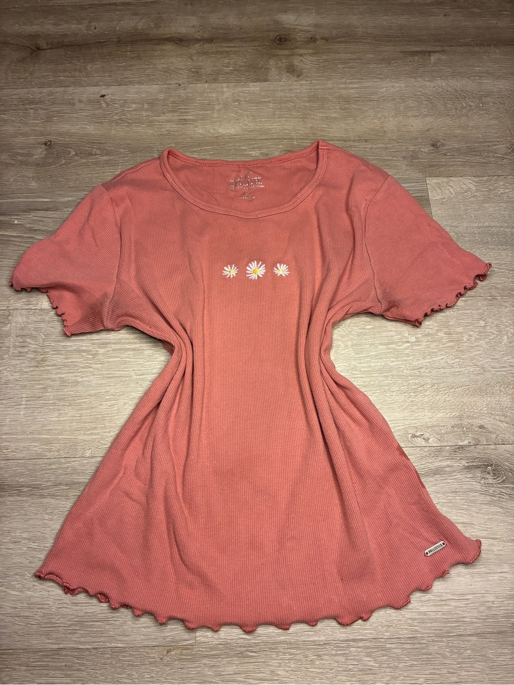 Hollister Coral Ribbed Tee with Daisy Embroidery - Women's